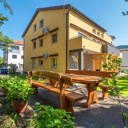 Apartments Gracia Baska  Exterior photo