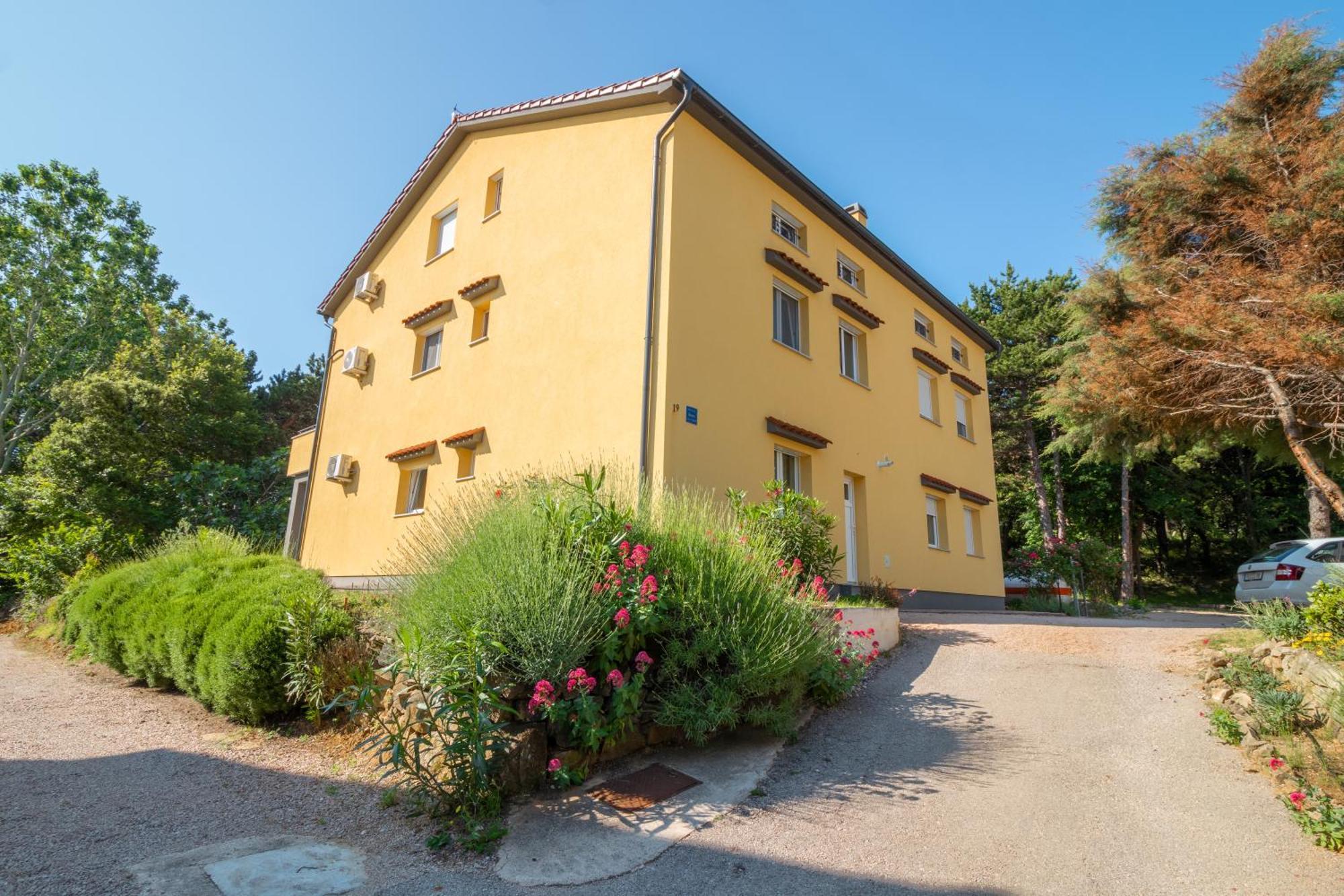 Apartments Gracia Baska  Exterior photo