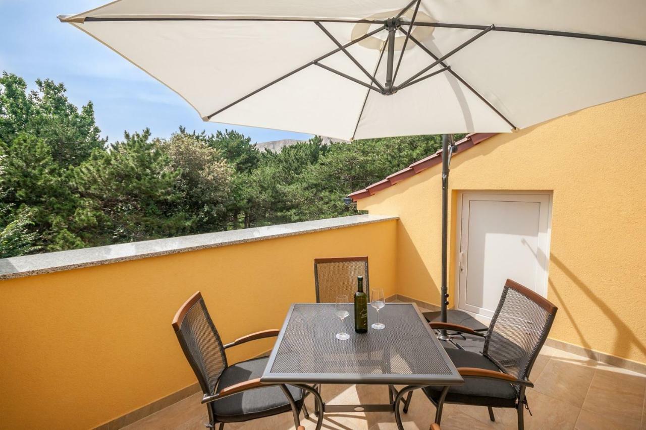 Apartments Gracia Baska  Exterior photo