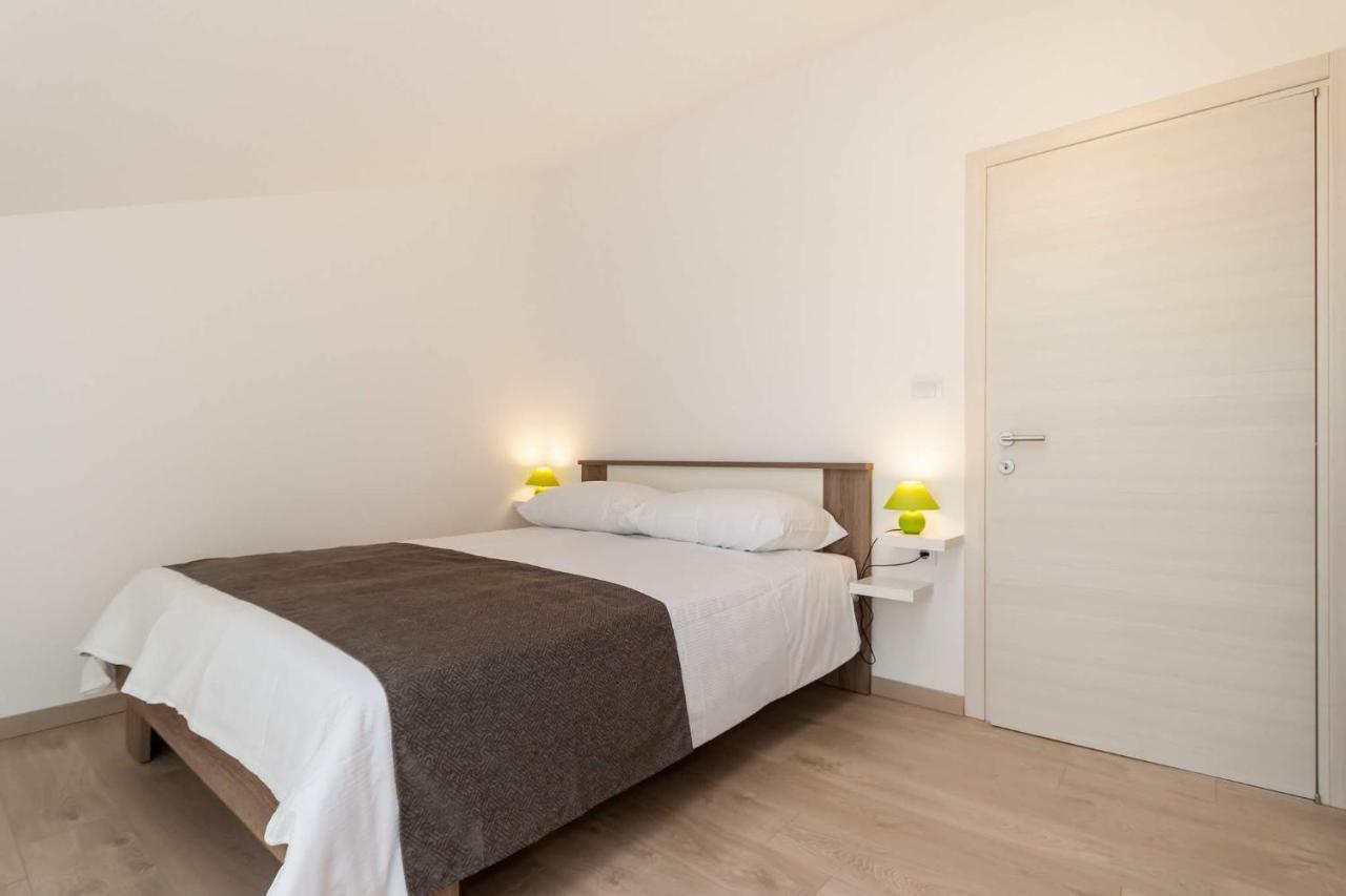 Apartments Gracia Baska  Exterior photo